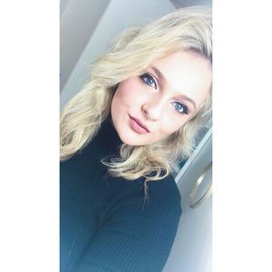 Meet your Posher, Jasmine